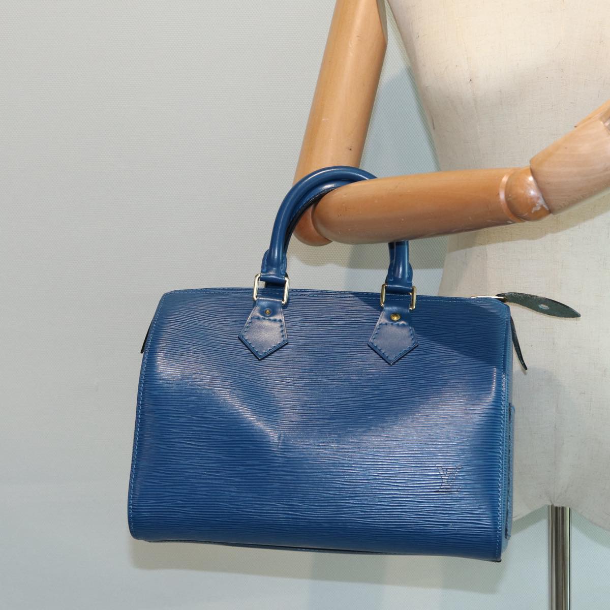 Louis Vuitton Speedy 25 Blue Leather Handbag