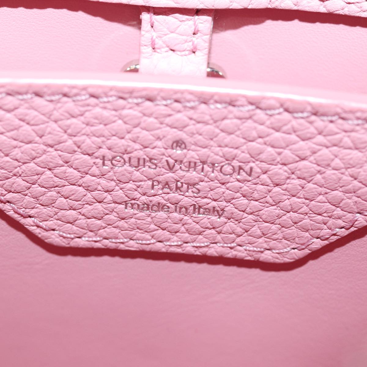 Louis Vuitton Capucines Pink Leather Handbag