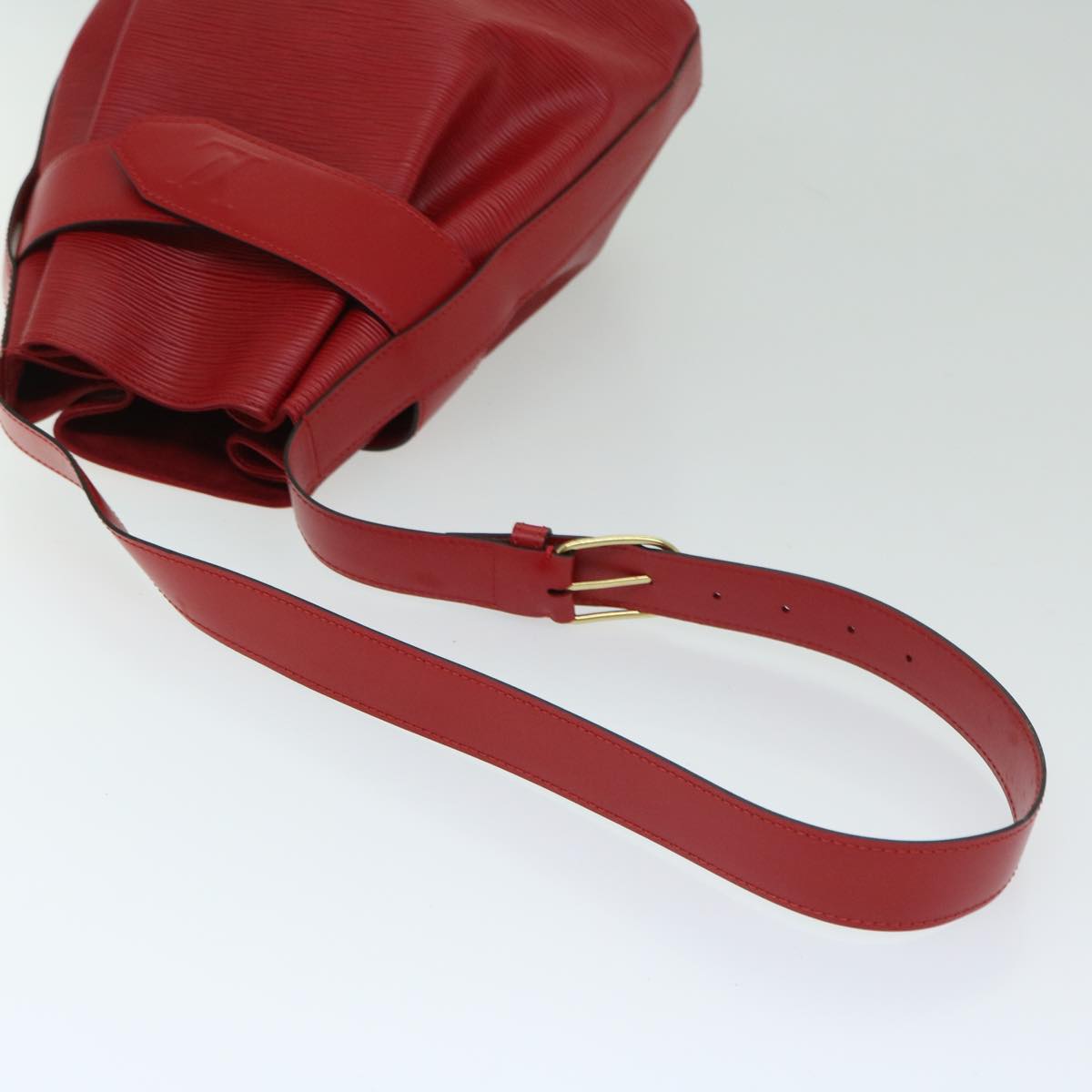 Louis Vuitton Sac D'épaule Red Leather Shoulder Bag