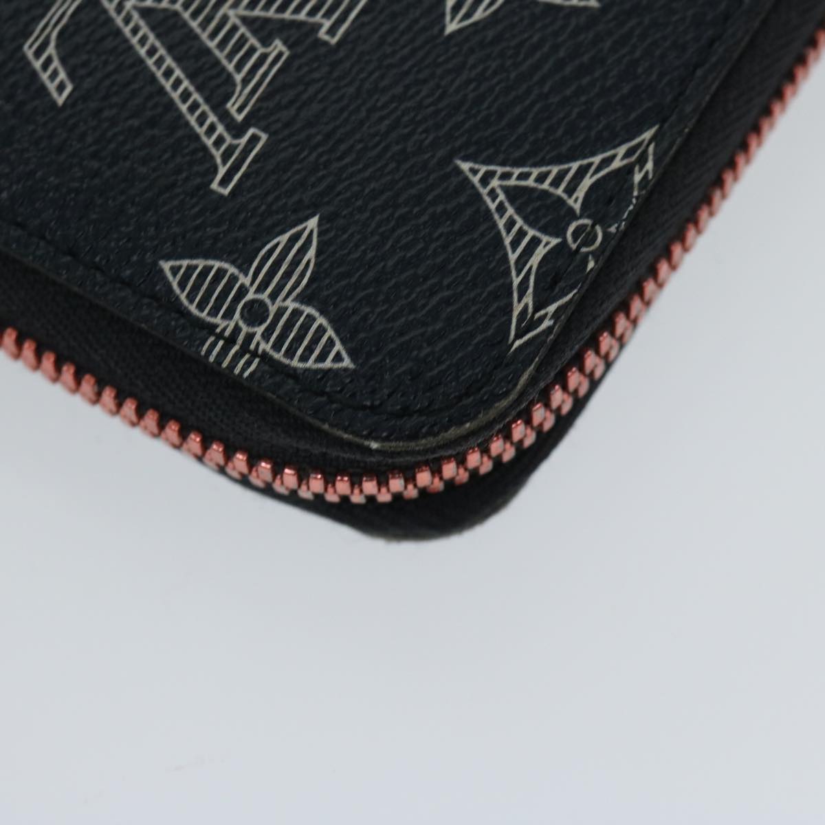 Louis Vuitton Zippy Organizer Black Canvas Wallet