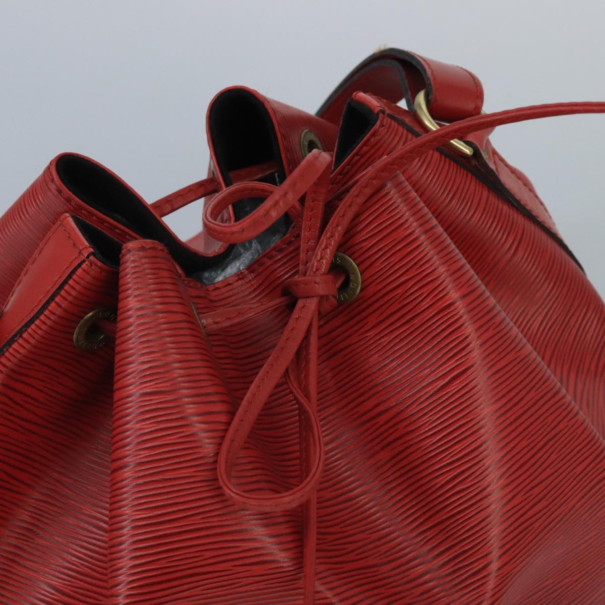 Louis Vuitton Noe Red Leather Shoulder Bag