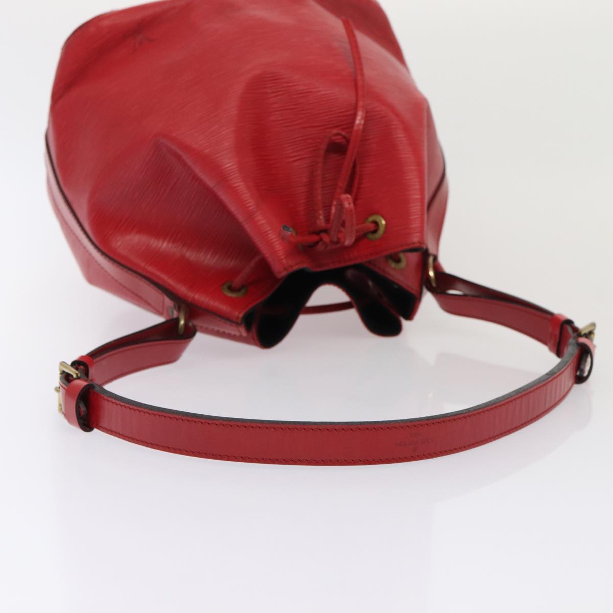 Louis Vuitton Noe Red Leather Shoulder Bag