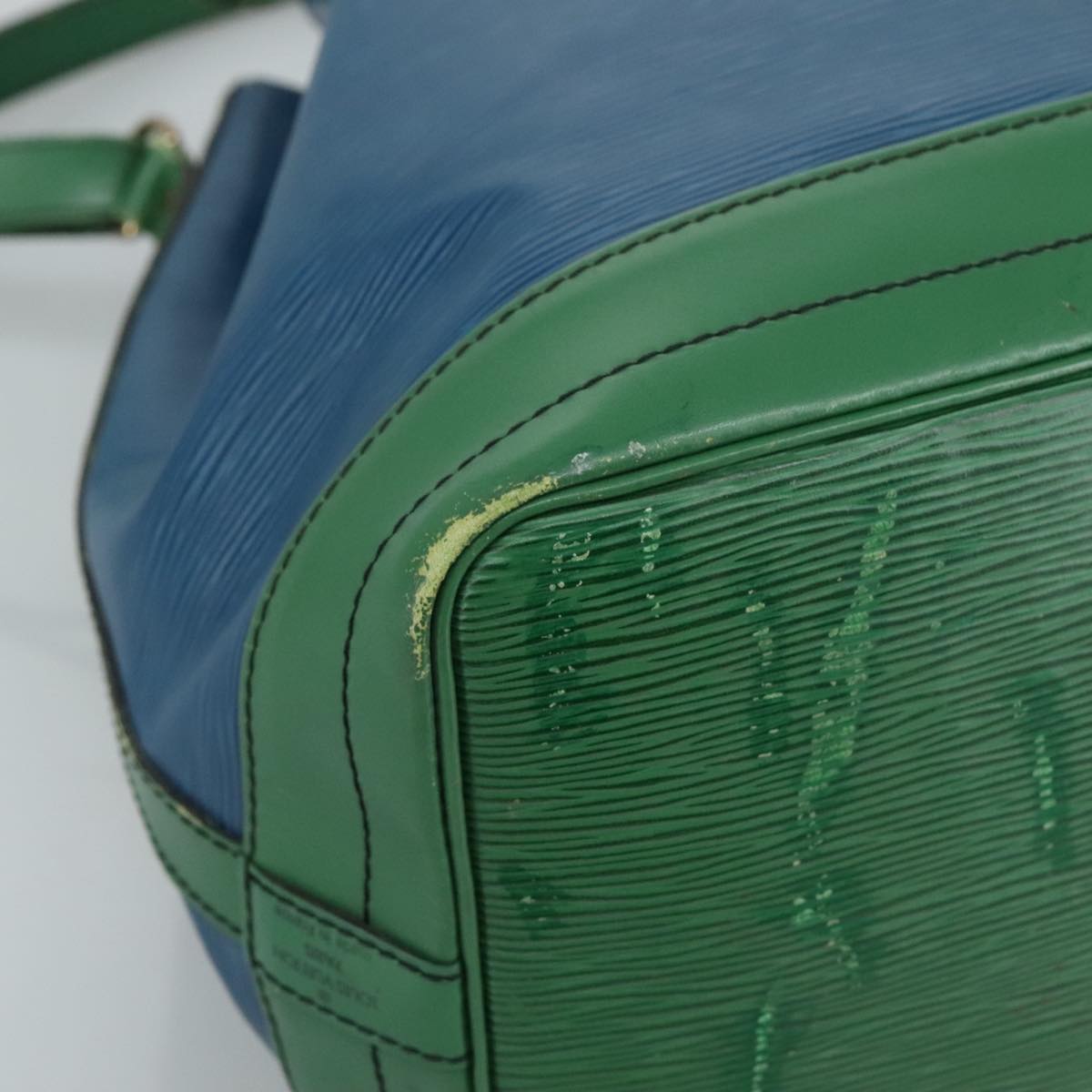 Louis Vuitton Noe Blue Leather Shoulder Bag