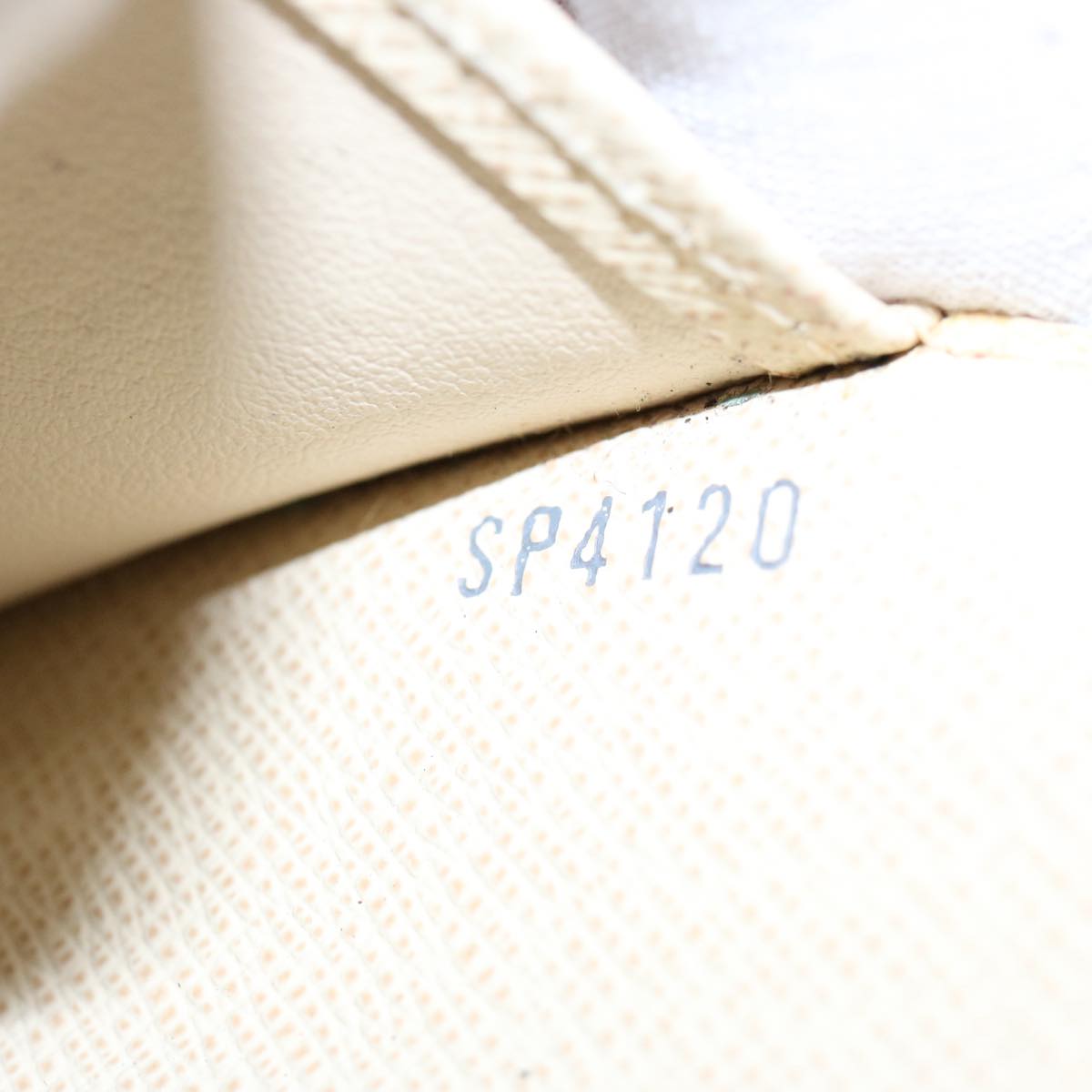 Louis Vuitton Agenda Mm White Canvas Wallet