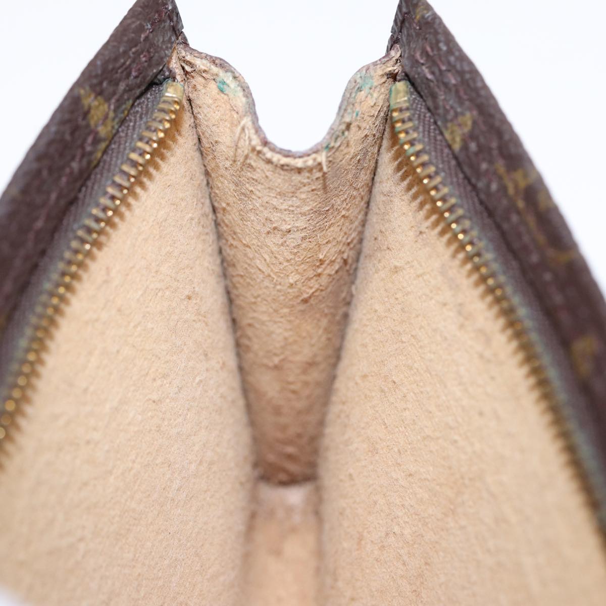 Louis Vuitton Bucket Pm Brown Canvas Clutch Bag