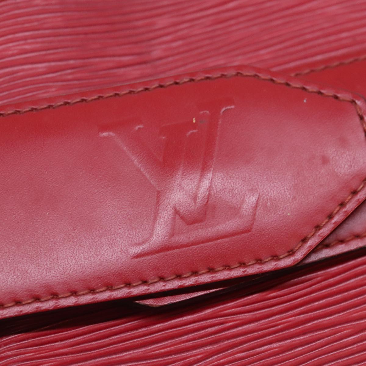 Louis Vuitton Sac D'épaule Red Leather Shoulder Bag