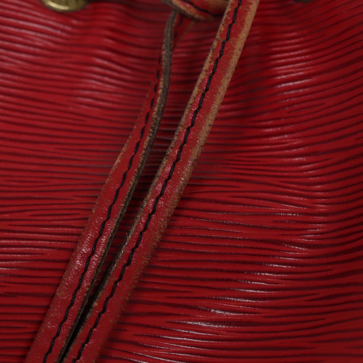 Louis Vuitton Noe Red Leather Shoulder Bag