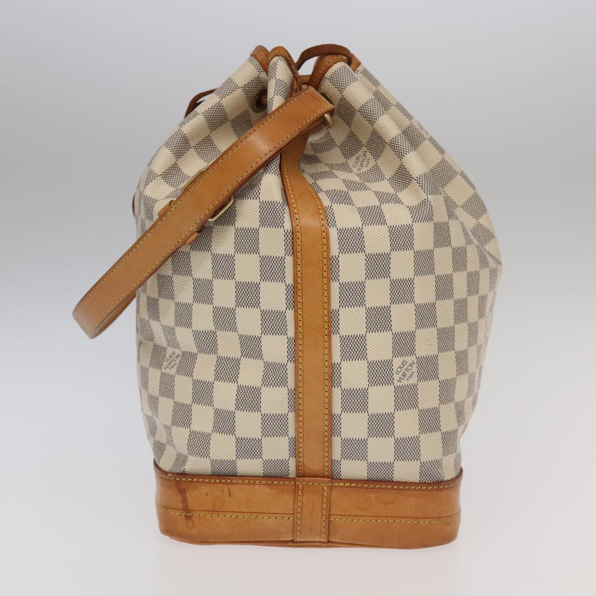 Louis Vuitton Noé White Canvas Shoulder Bag