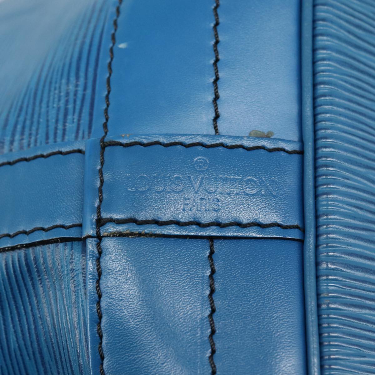 Louis Vuitton Noe Blue Leather Shoulder Bag