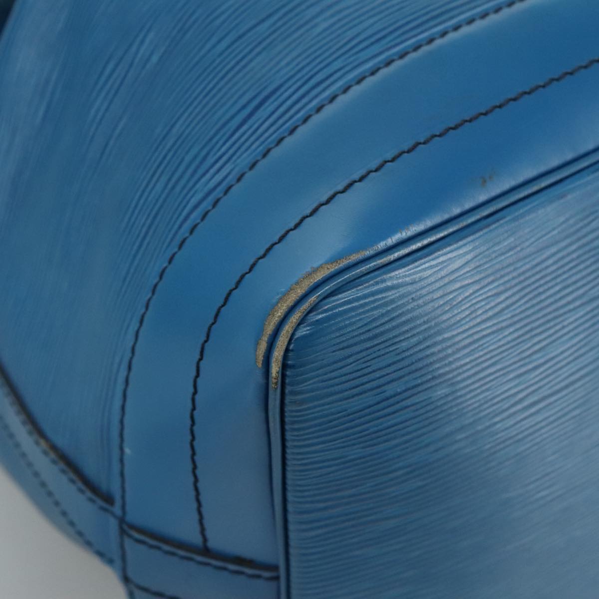 Louis Vuitton Noe Blue Leather Shoulder Bag