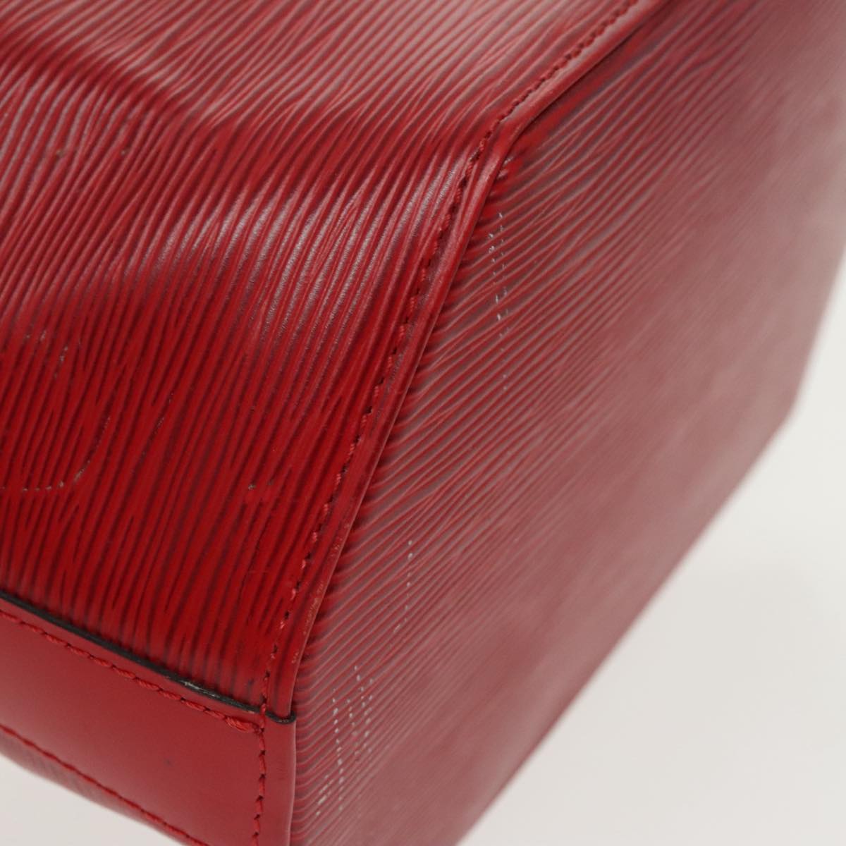 Louis Vuitton Sac D'épaule Red Leather Shoulder Bag