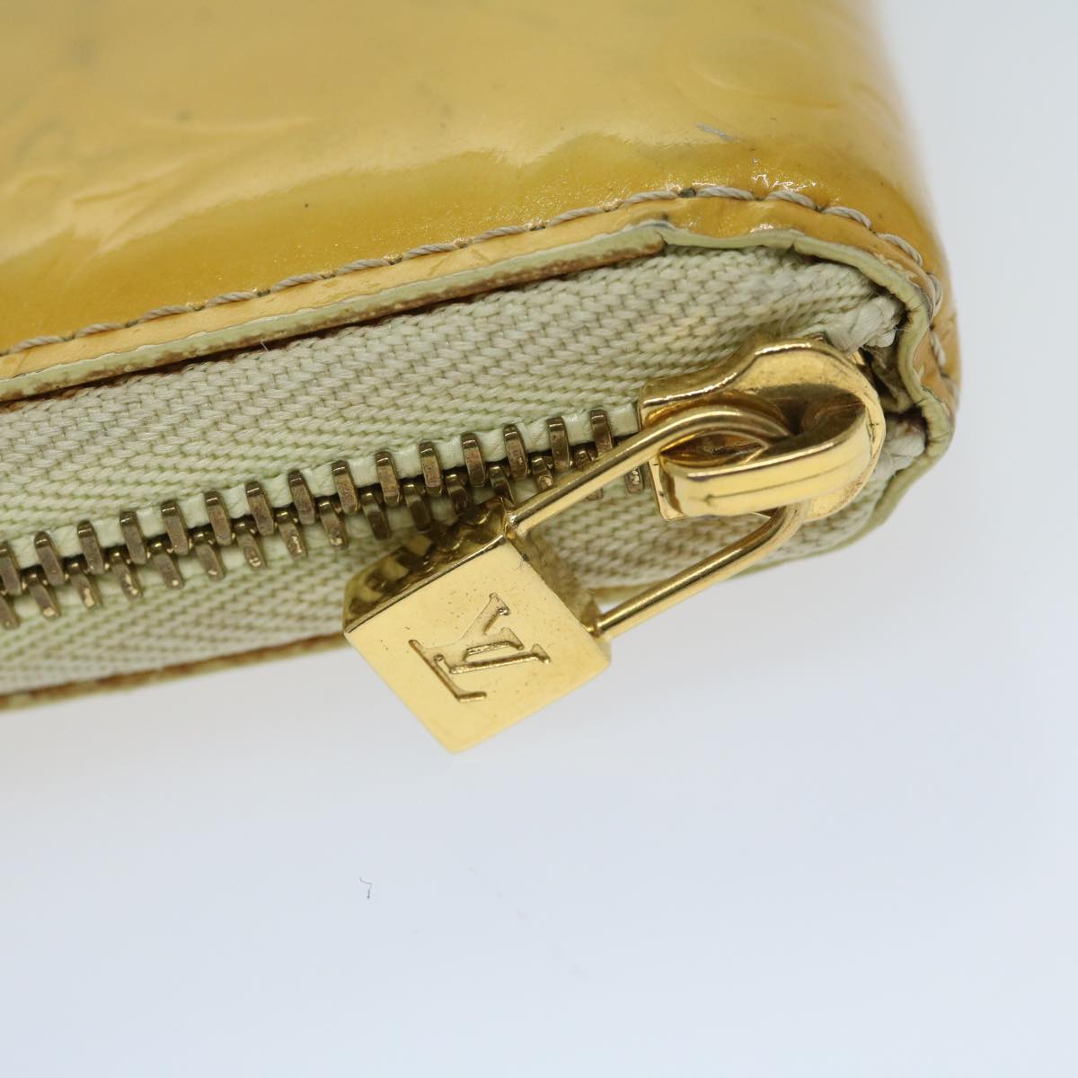 Louis Vuitton Vénus Beige Patent Leather Wallet