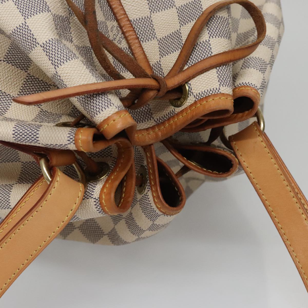 Louis Vuitton Noe White Canvas Shoulder Bag