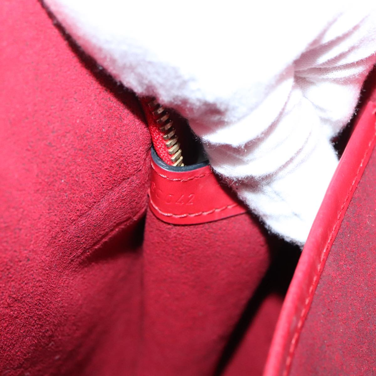 Louis Vuitton Lussac Red Leather Shoulder Bag