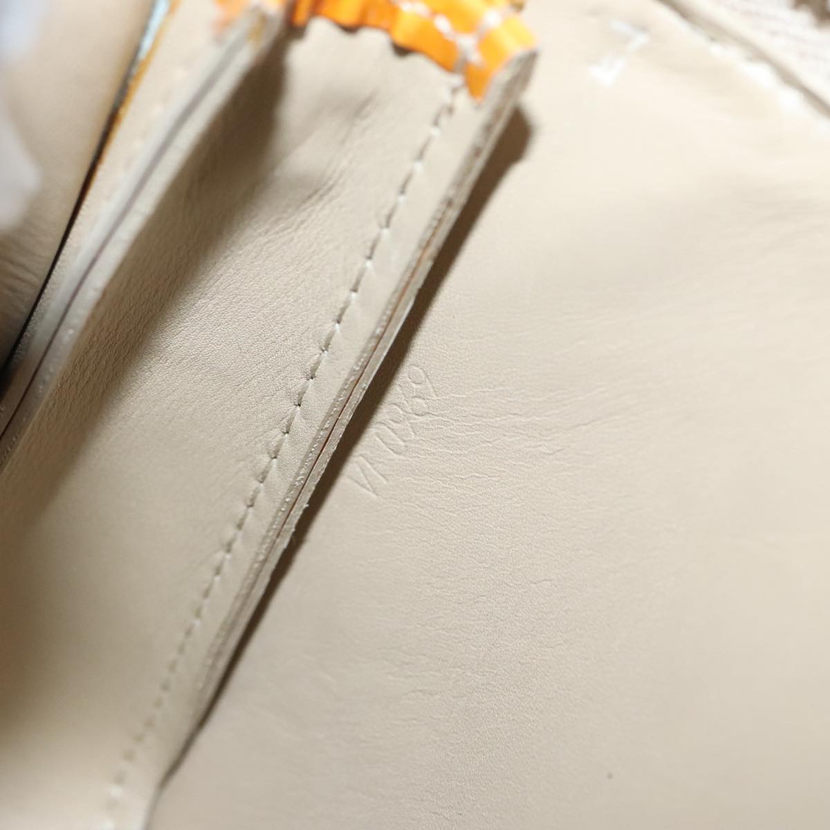 Louis Vuitton Lexington Beige Patent Leather Clutch Bag