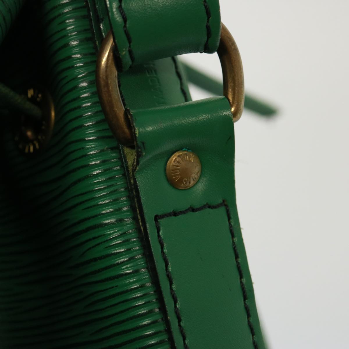 Louis Vuitton Noé Green Leather Shoulder Bag