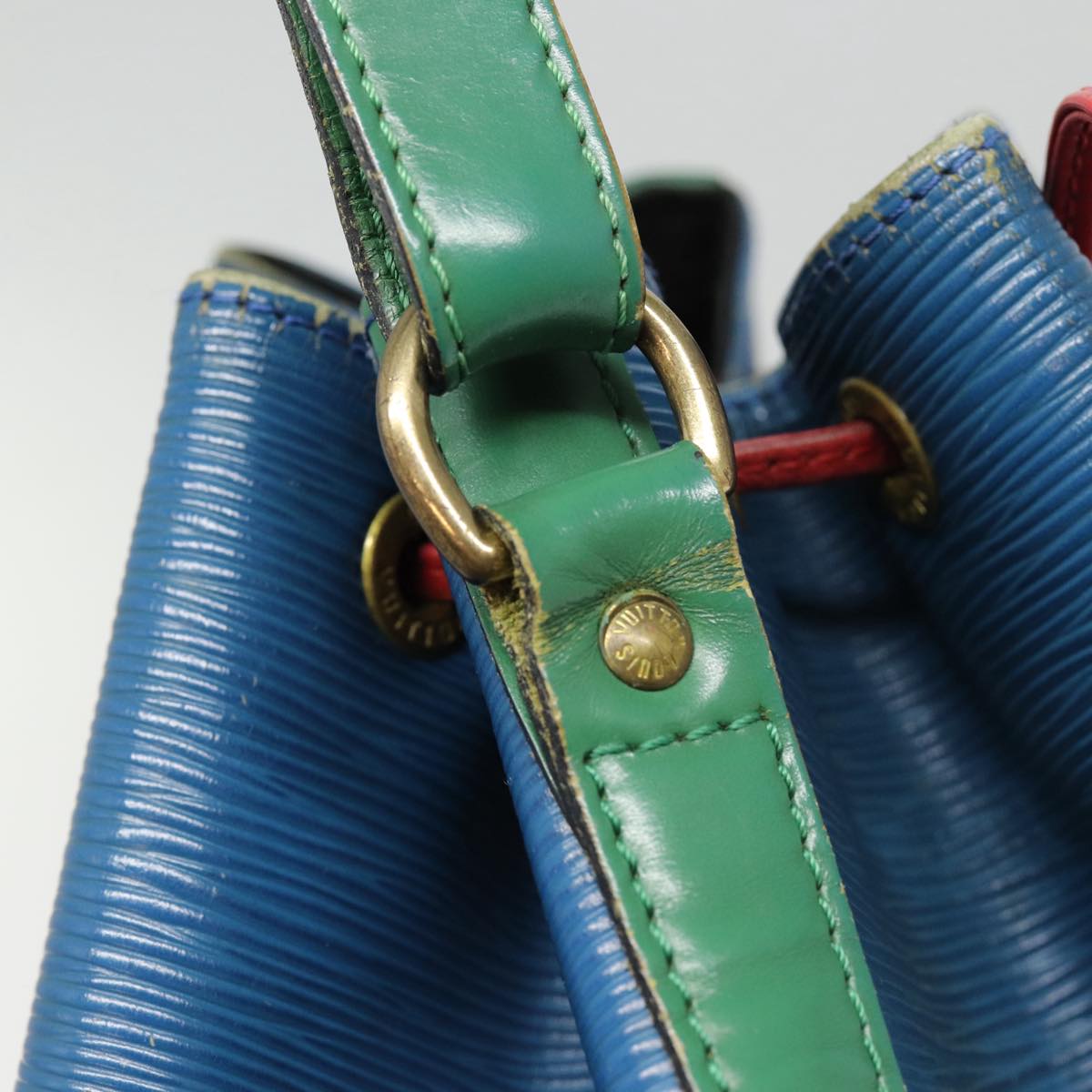Louis Vuitton Noe Blue Leather Shoulder Bag