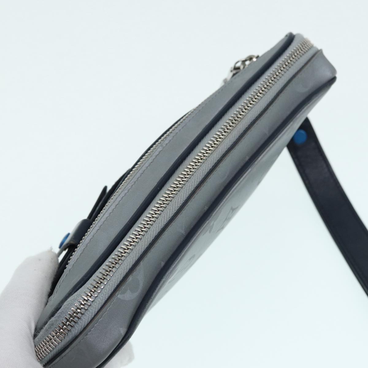 Louis Vuitton Satellite Silver Synthetic Clutch Bag