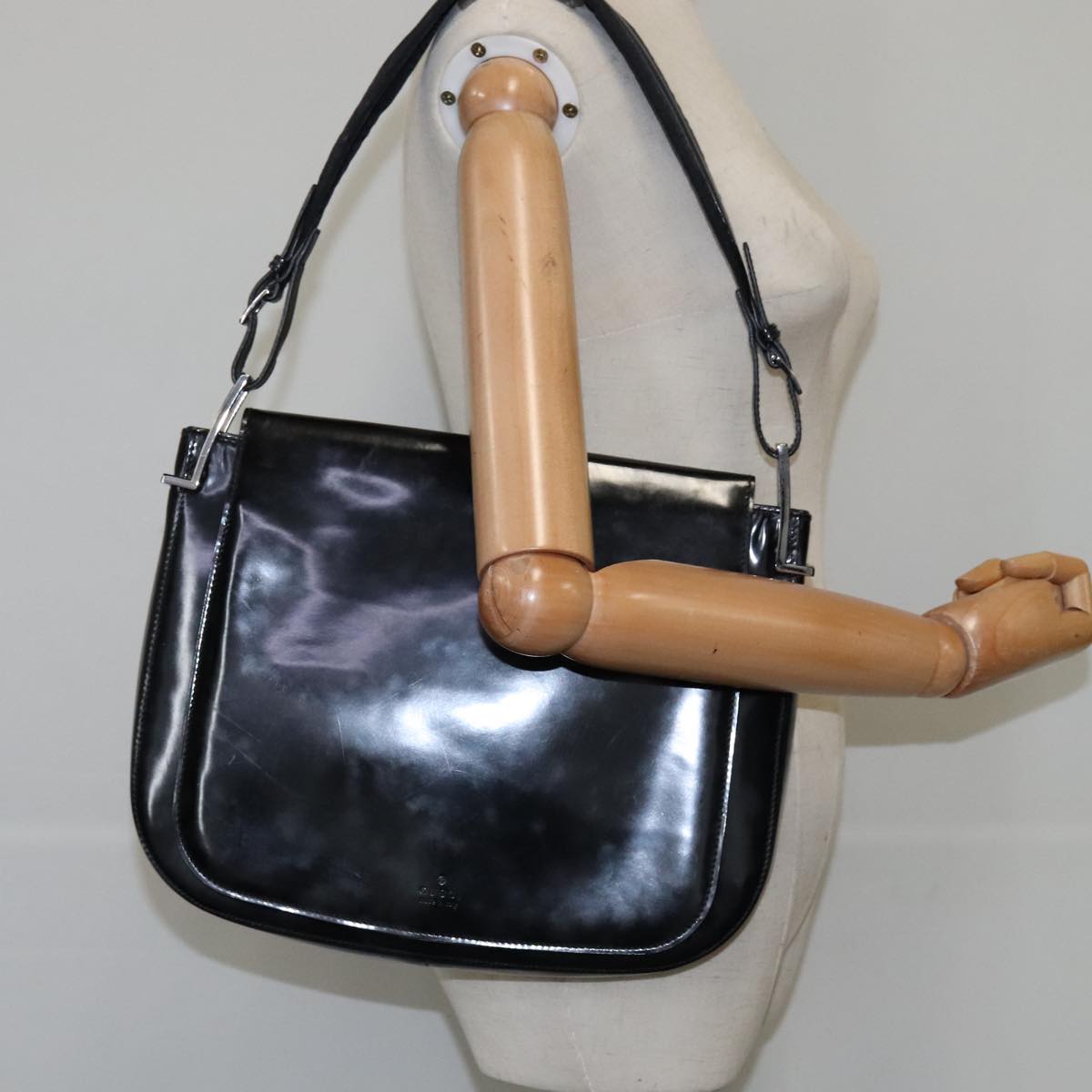 Gucci Black Leather Shoulder Bag