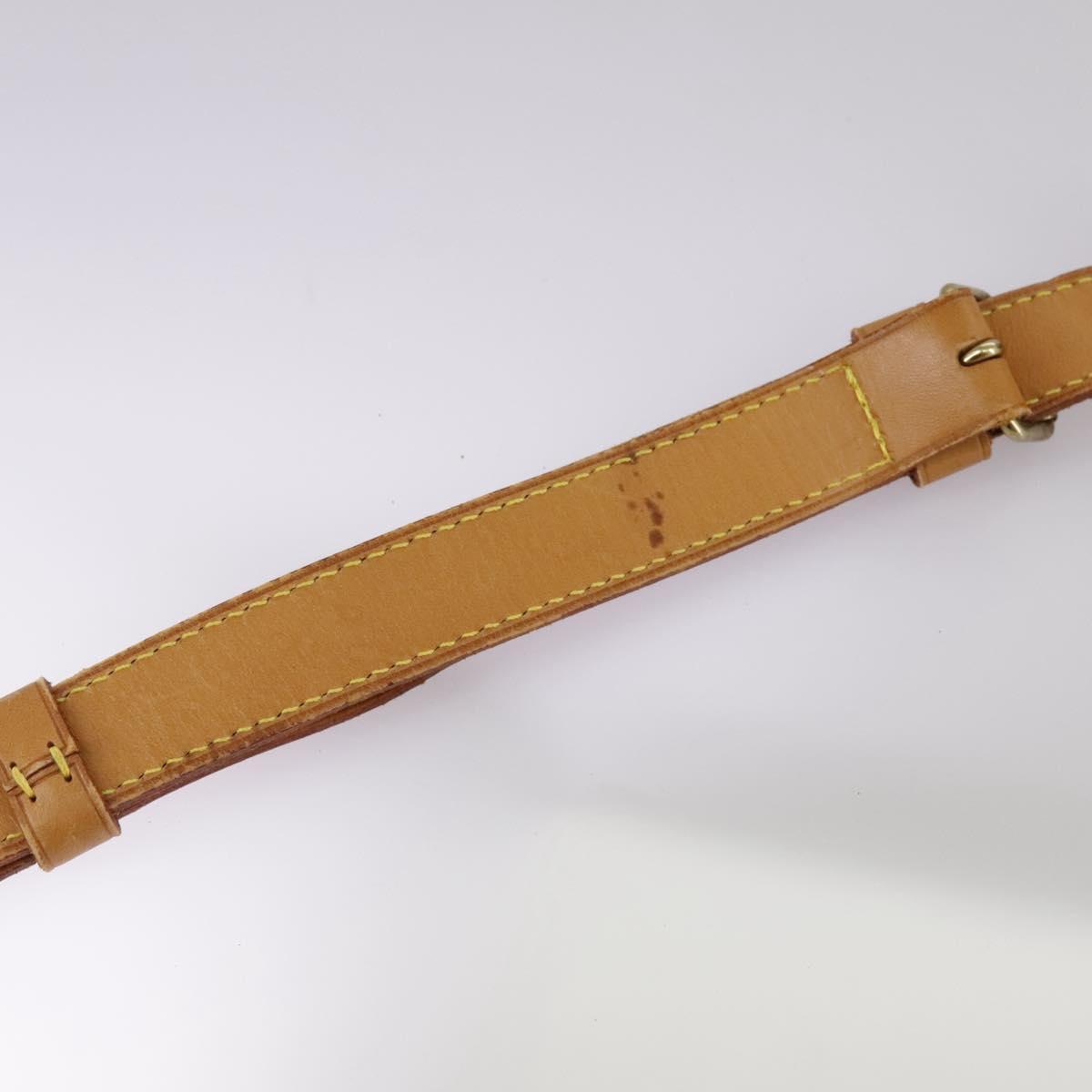 Louis Vuitton Shoulder Strap Beige Leather Bag Jewelry