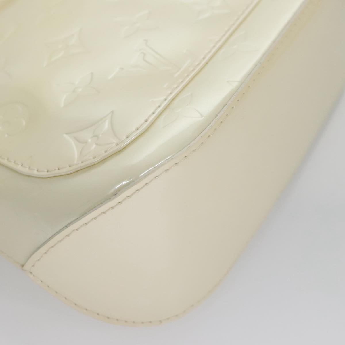 Louis Vuitton Minna White Patent Leather Shoulder Bag
