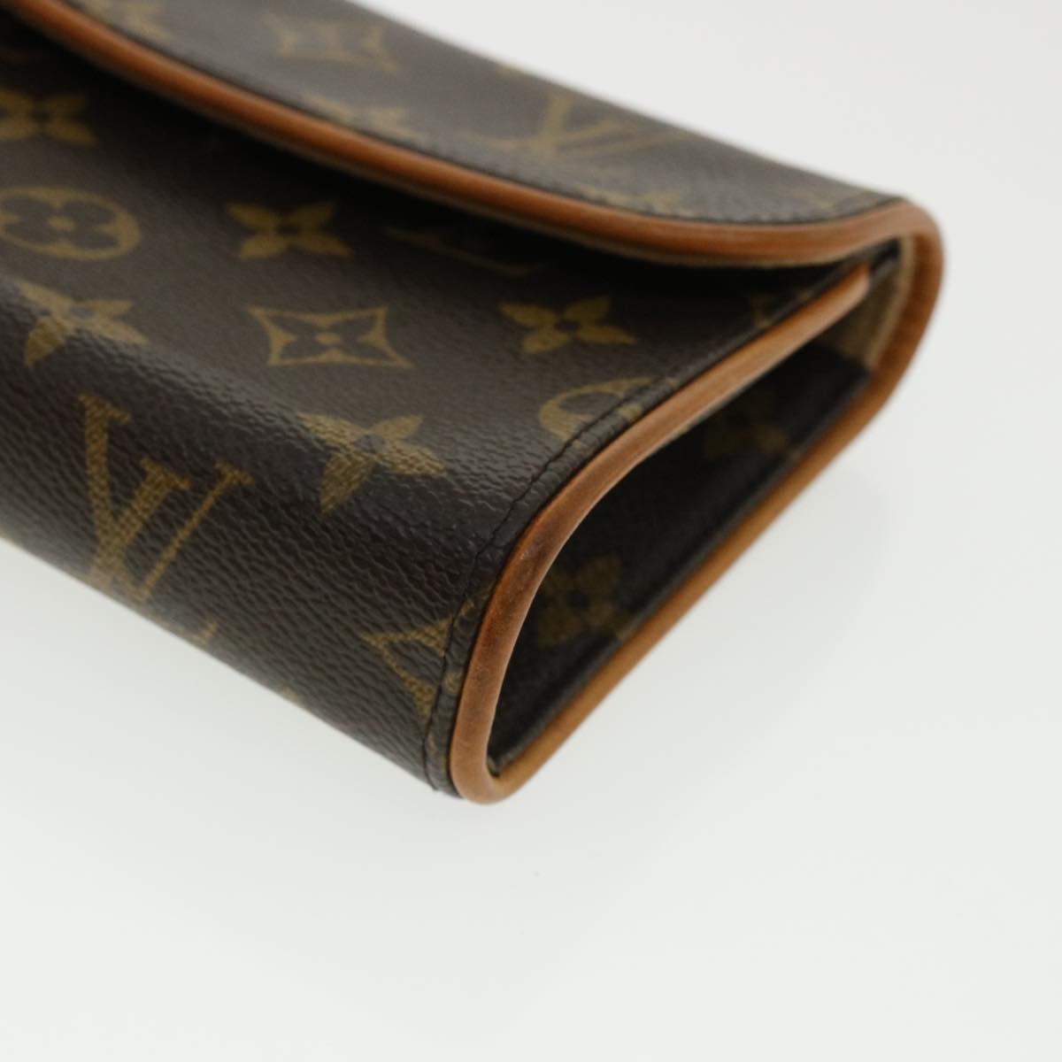 Louis Vuitton Pochette Florentine Brown Canvas Shoulder Bag