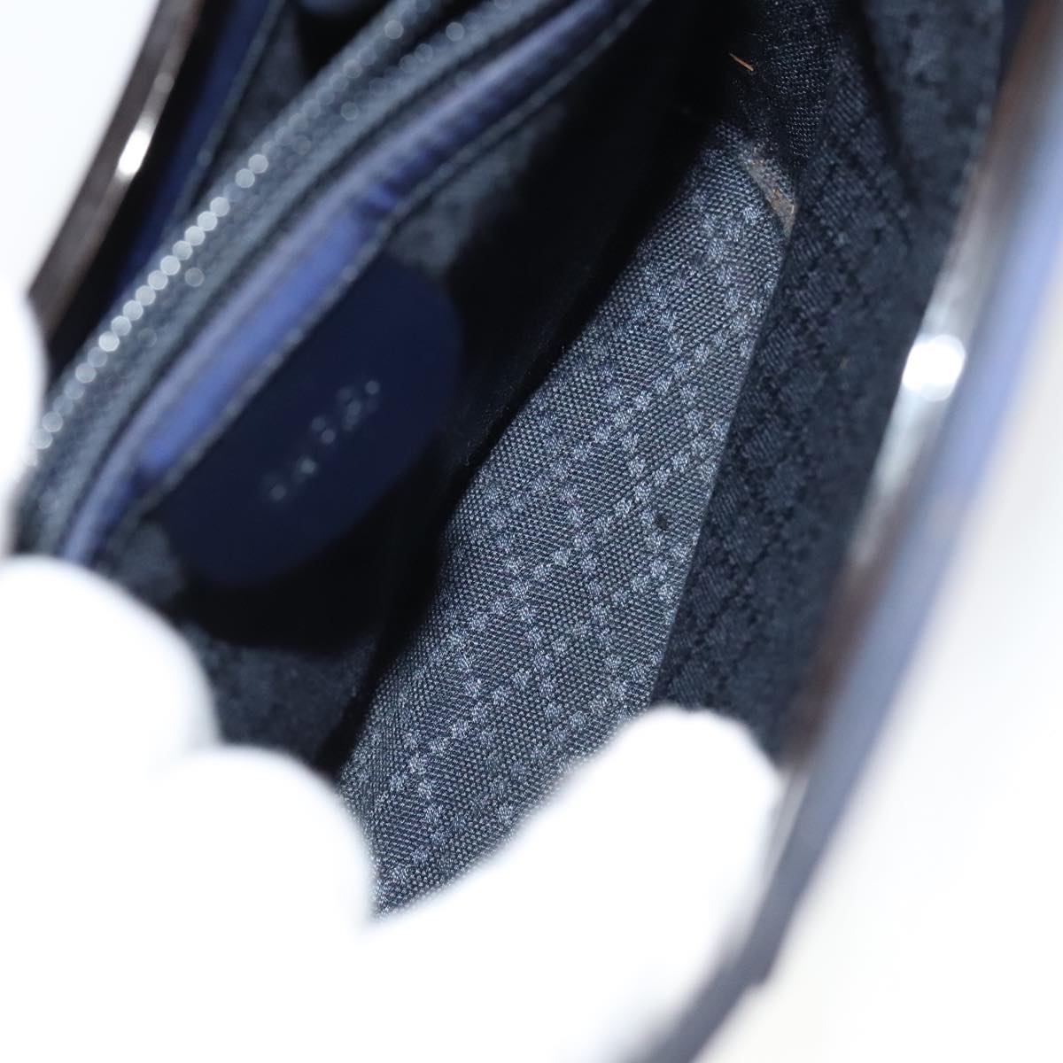Gucci Navy Synthetic Handbag
