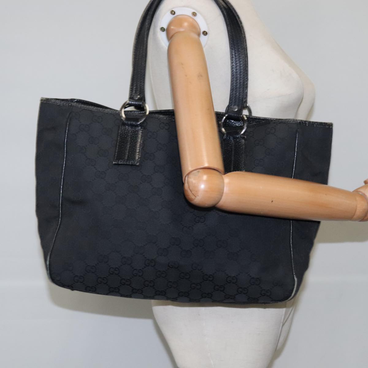 Gucci Gg Canvas Black Canvas Tote Bag