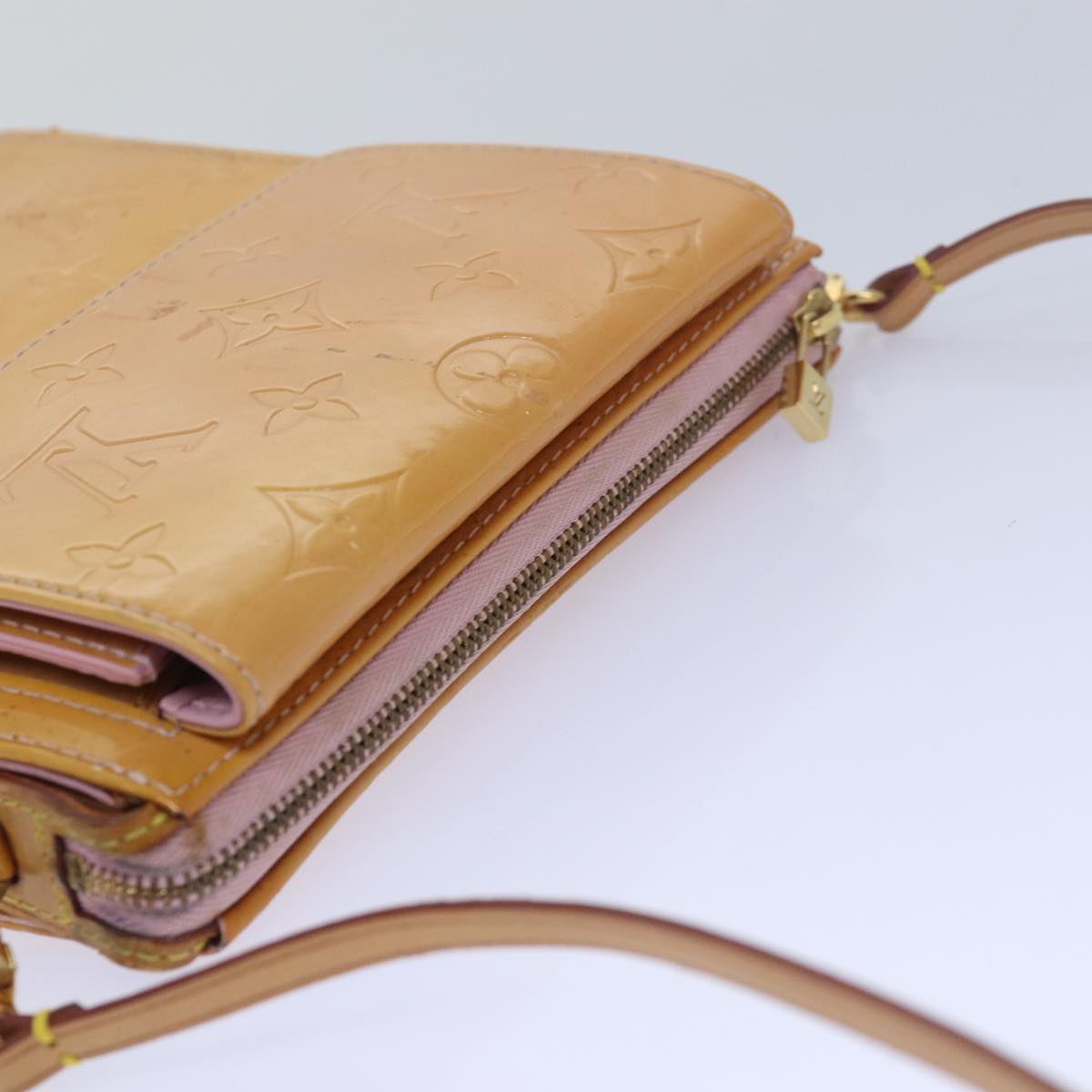Louis Vuitton Mott Beige Patent Leather Clutch Bag