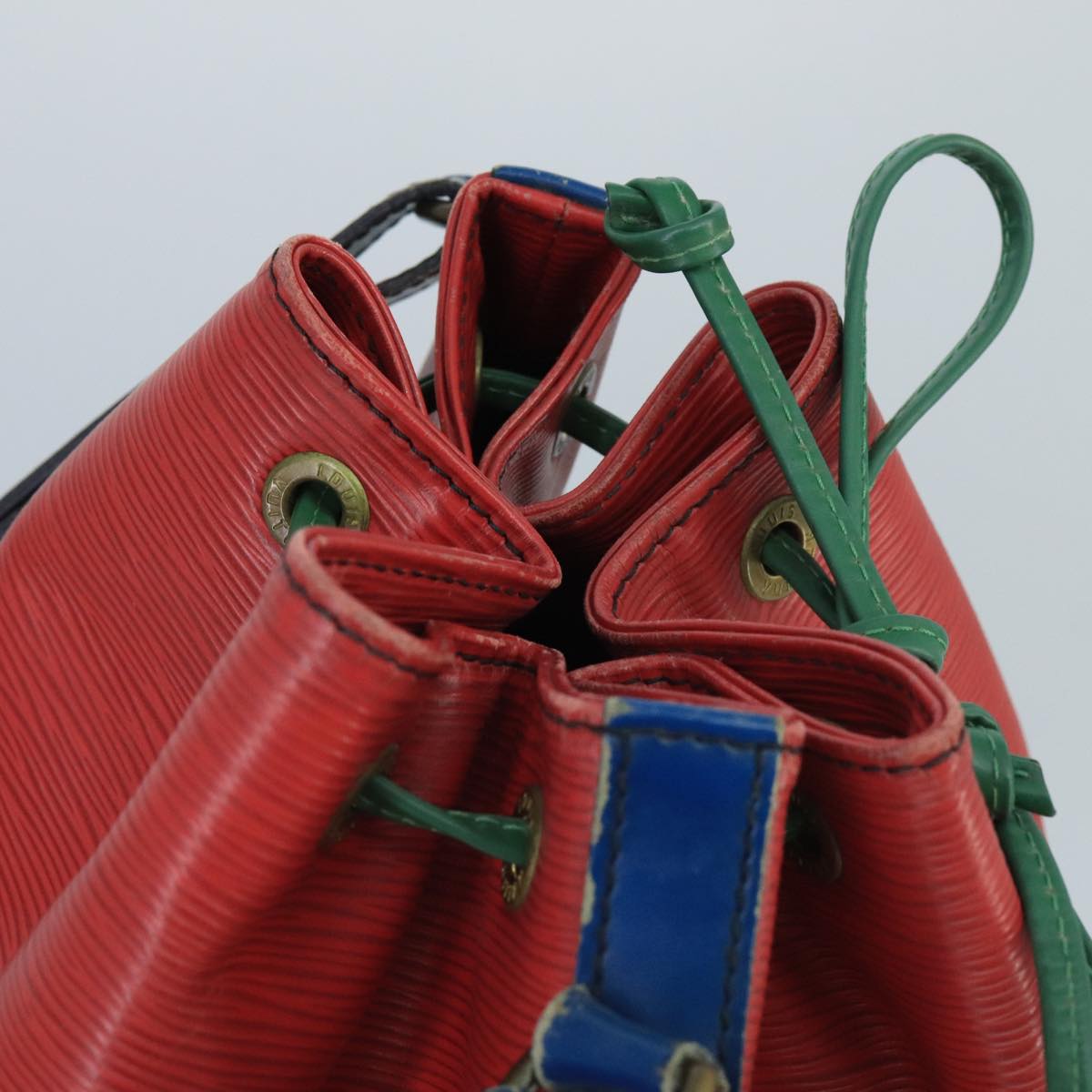 Louis Vuitton Noe Red Leather Shoulder Bag