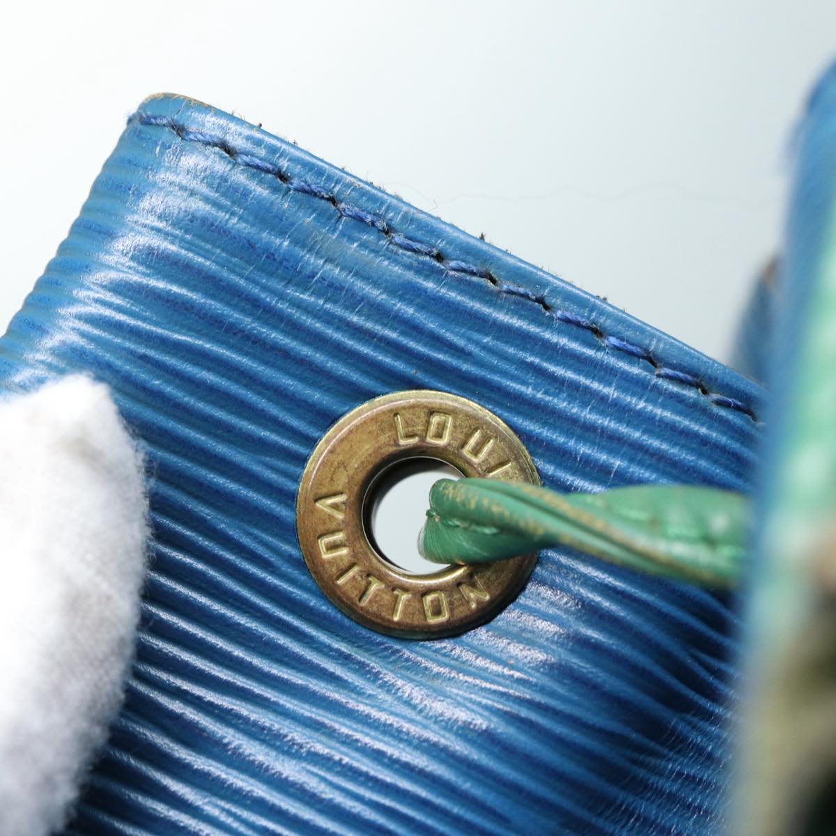 Louis Vuitton Noe Blue Leather Shoulder Bag