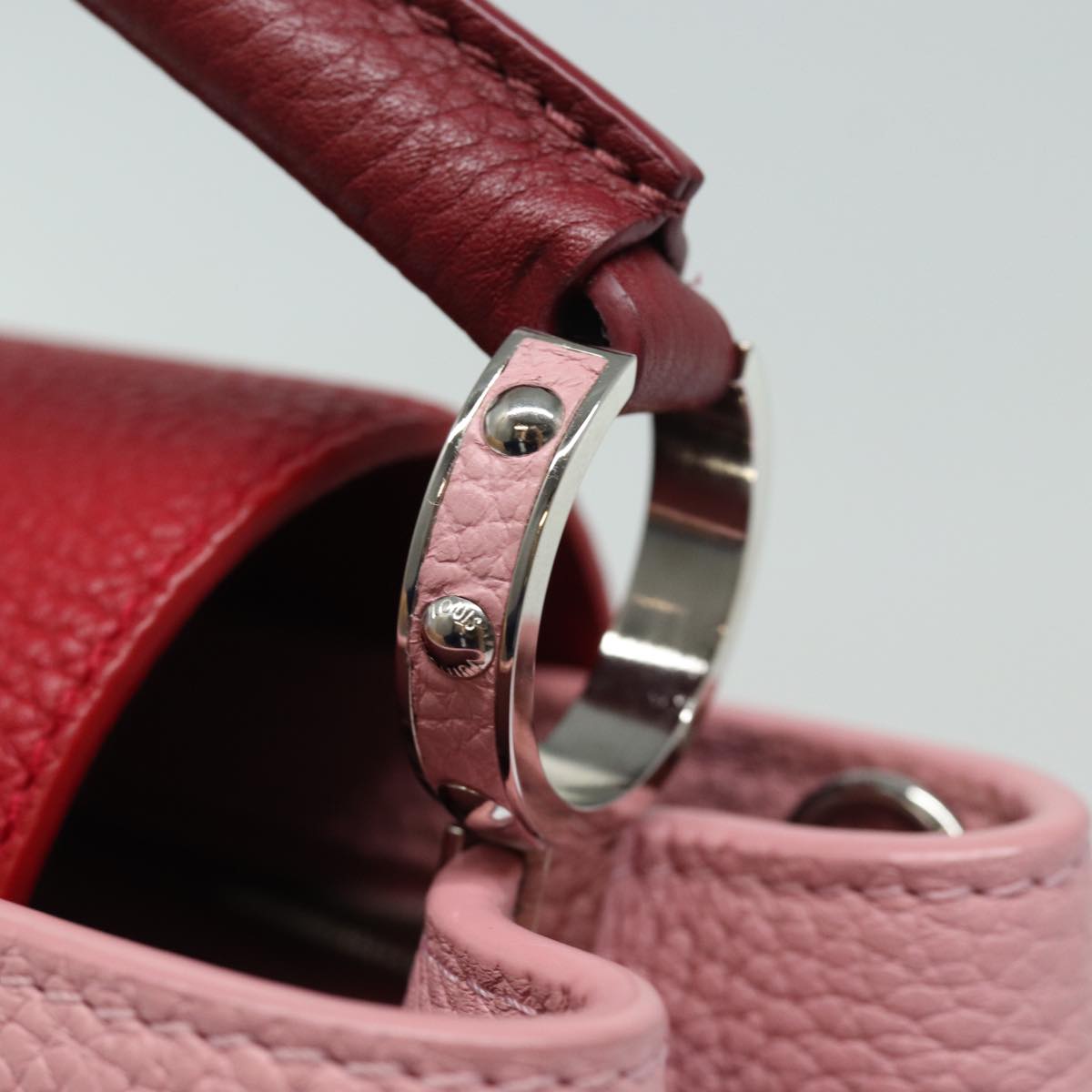 Louis Vuitton Capucines Pink Leather Handbag