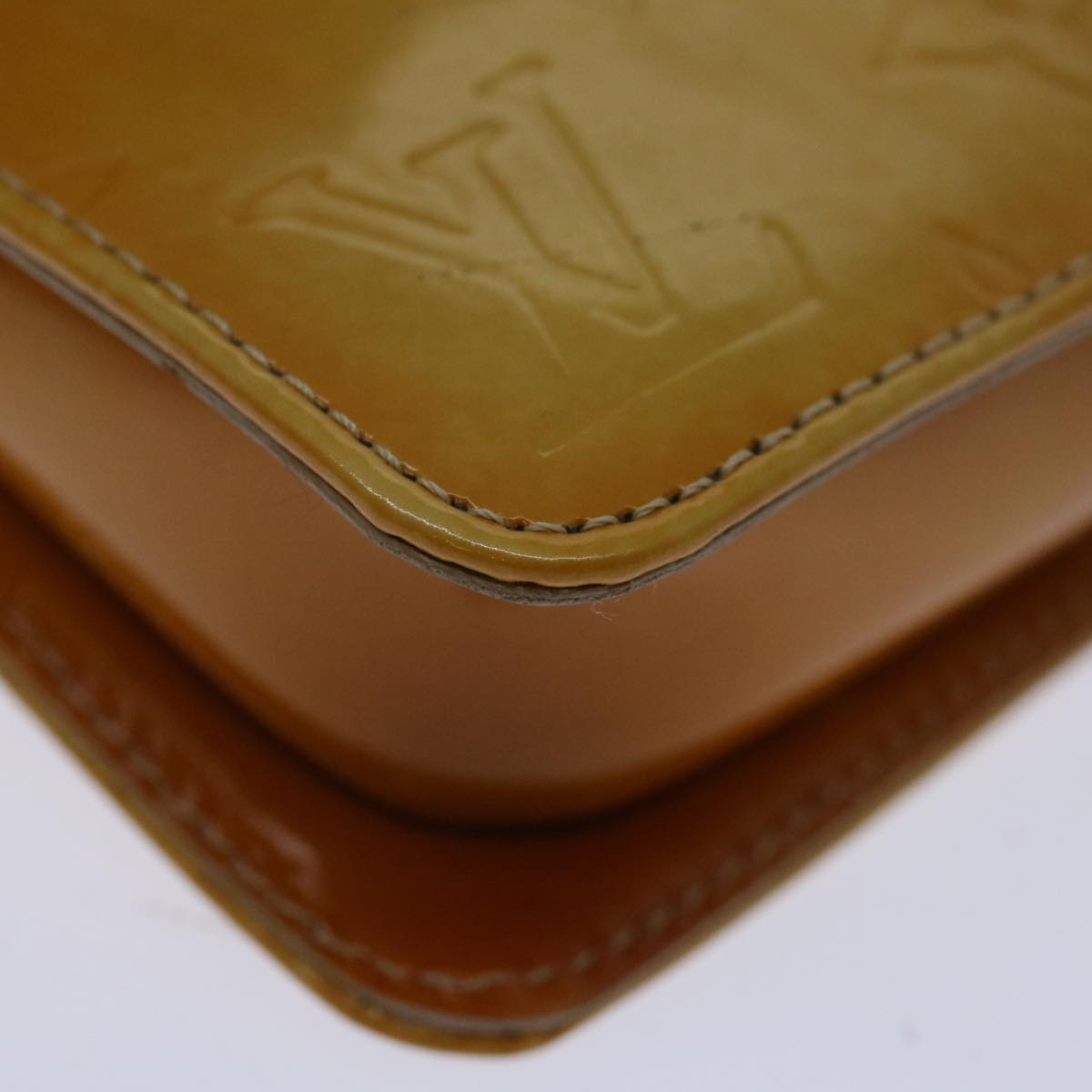 Louis Vuitton Lexington Beige Patent Leather Clutch Bag