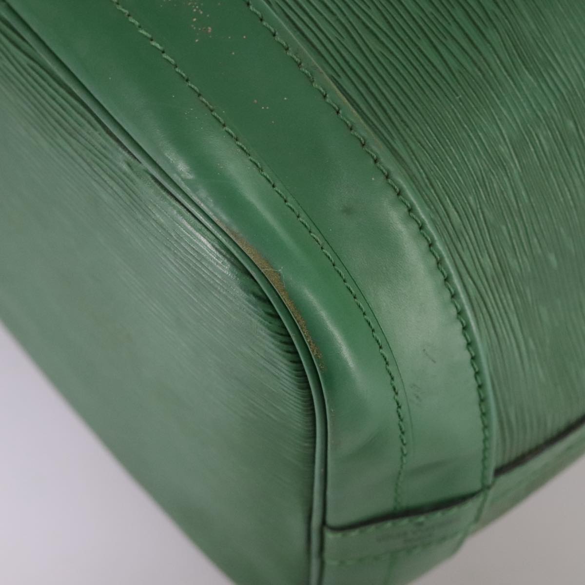 Louis Vuitton Noe Green Leather Shoulder Bag