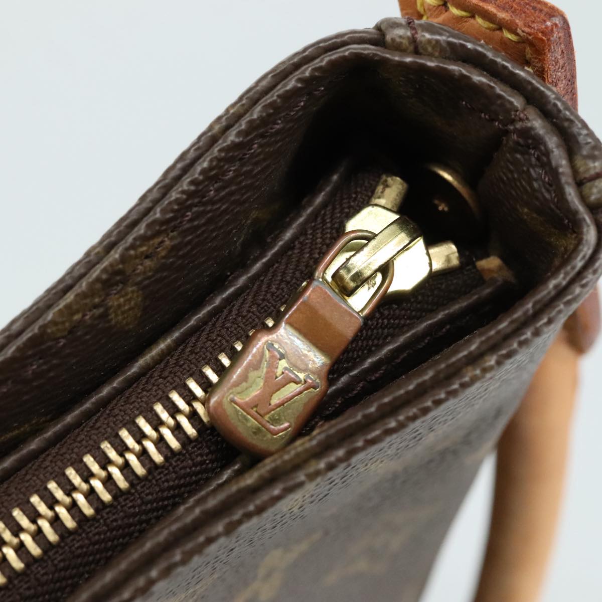 Louis Vuitton Looping Gm Brown Canvas Shoulder Bag