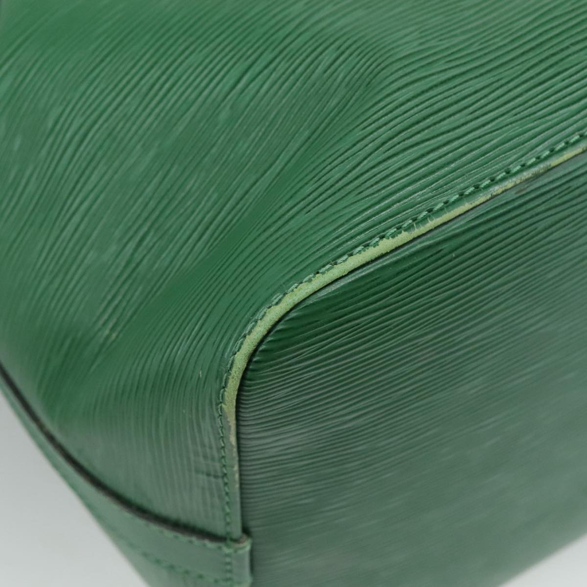 Louis Vuitton Petit Noé Green Leather Shoulder Bag