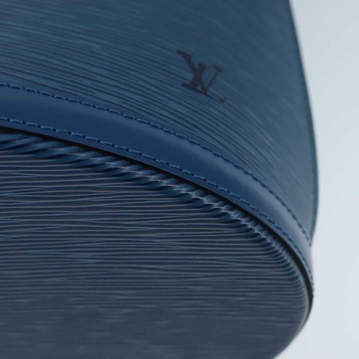 Louis Vuitton Cluny Blue Leather Shoulder Bag