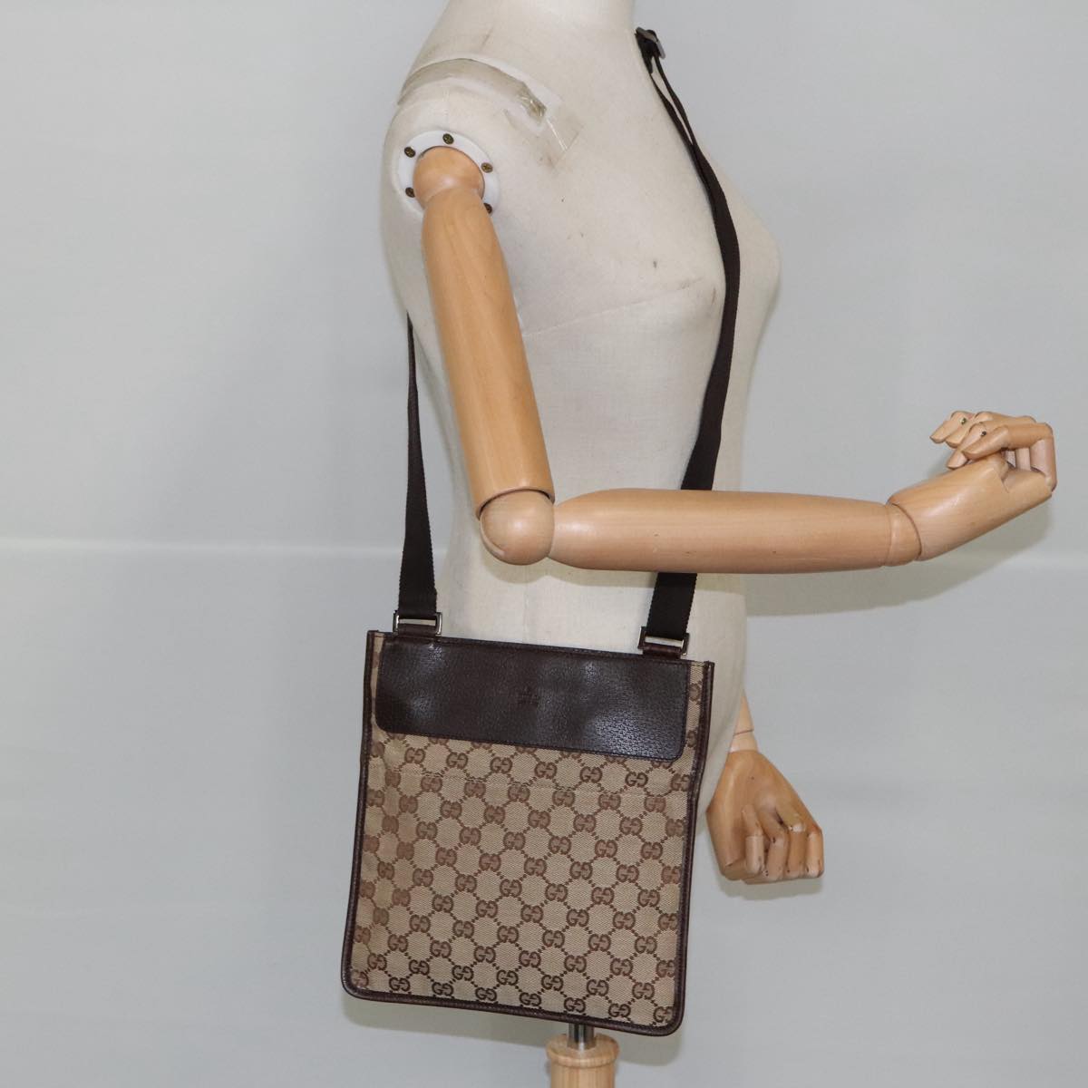 Gucci Gg Supreme Beige Canvas Shoulder Bag