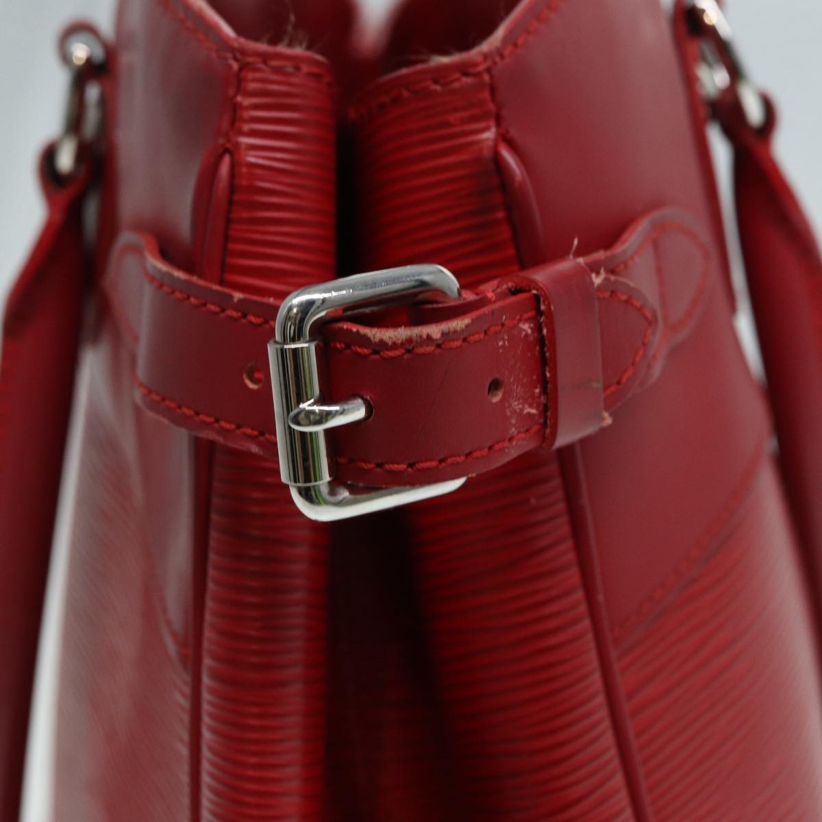 Louis Vuitton Passy Red Leather Handbag