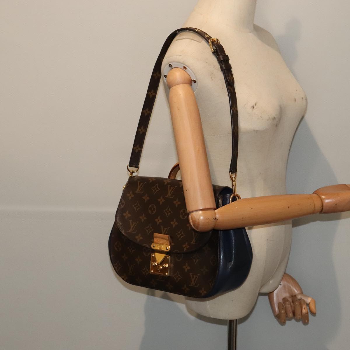 Louis Vuitton Eden Brown Canvas Handbag