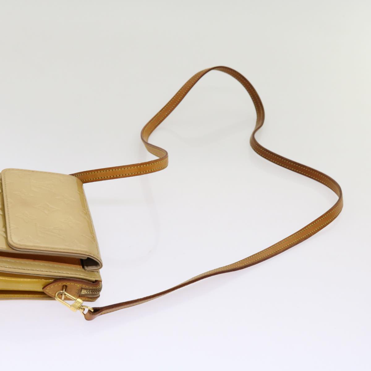 Louis Vuitton Mott Beige Patent Leather Clutch Bag