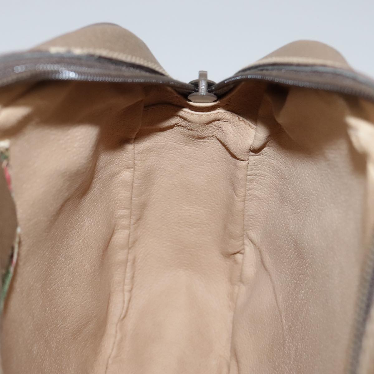 Gucci Gg Canvas Beige Canvas Clutch Bag