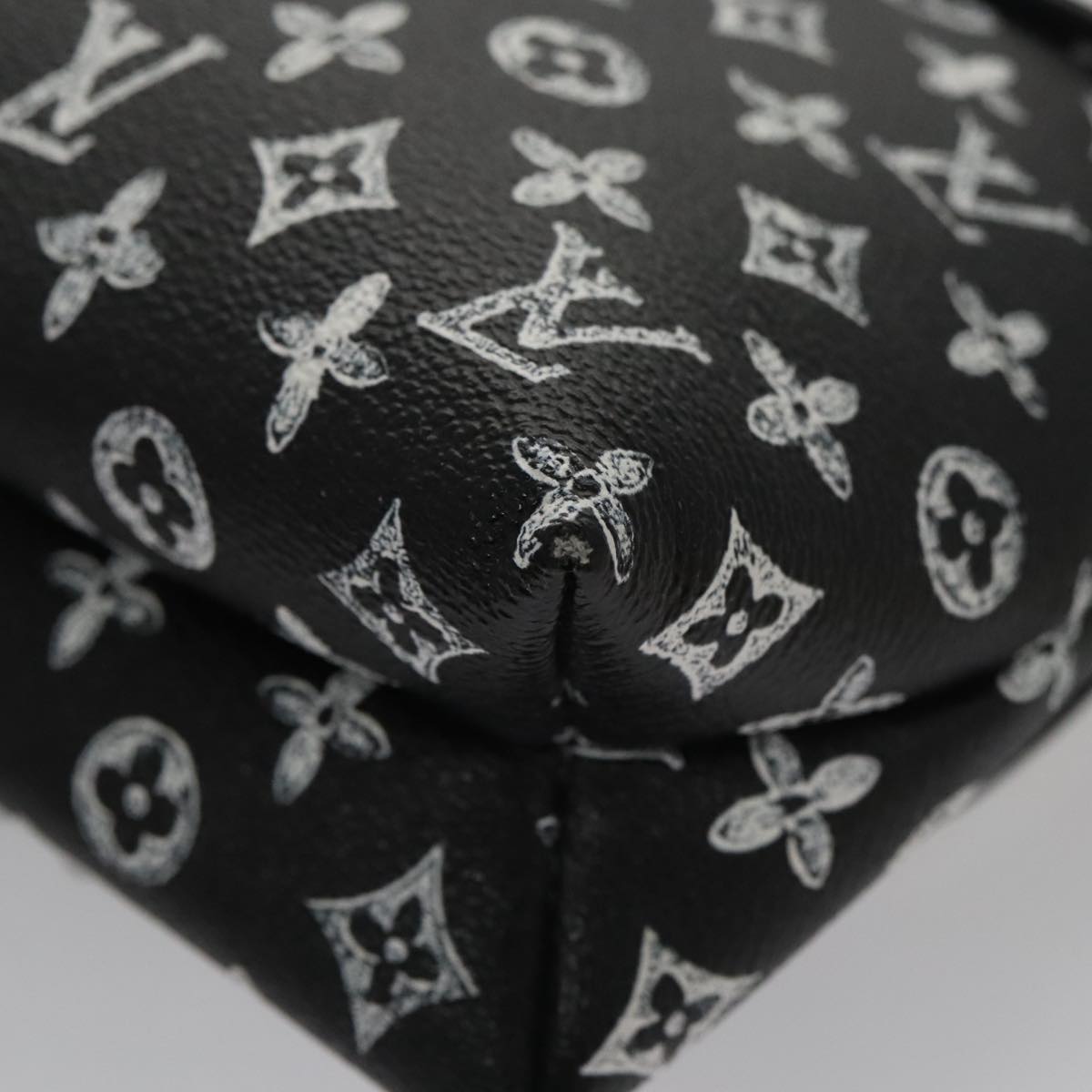 Louis Vuitton Black Canvas Shoulder Bag