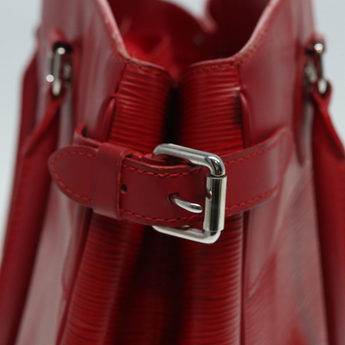 Louis Vuitton Passy Red Leather Handbag