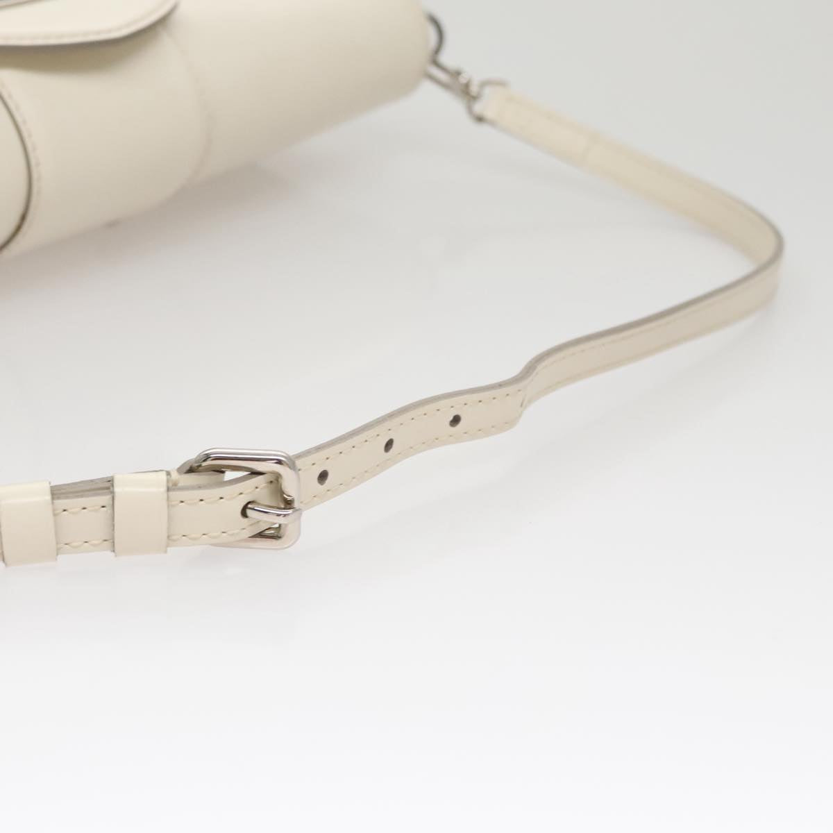 Louis Vuitton Montaigne White Leather Shoulder Bag