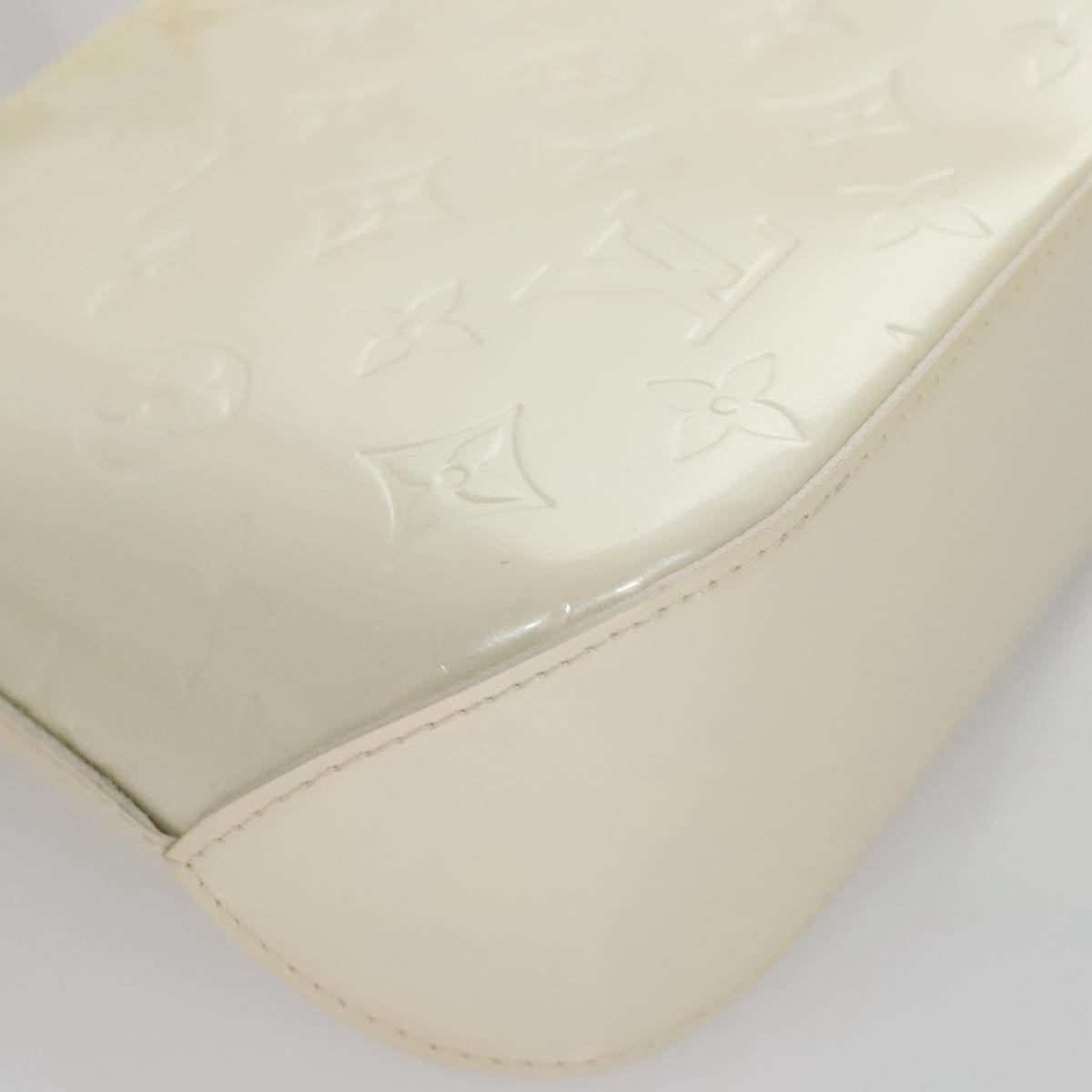 Louis Vuitton Minna White Patent Leather Shoulder Bag