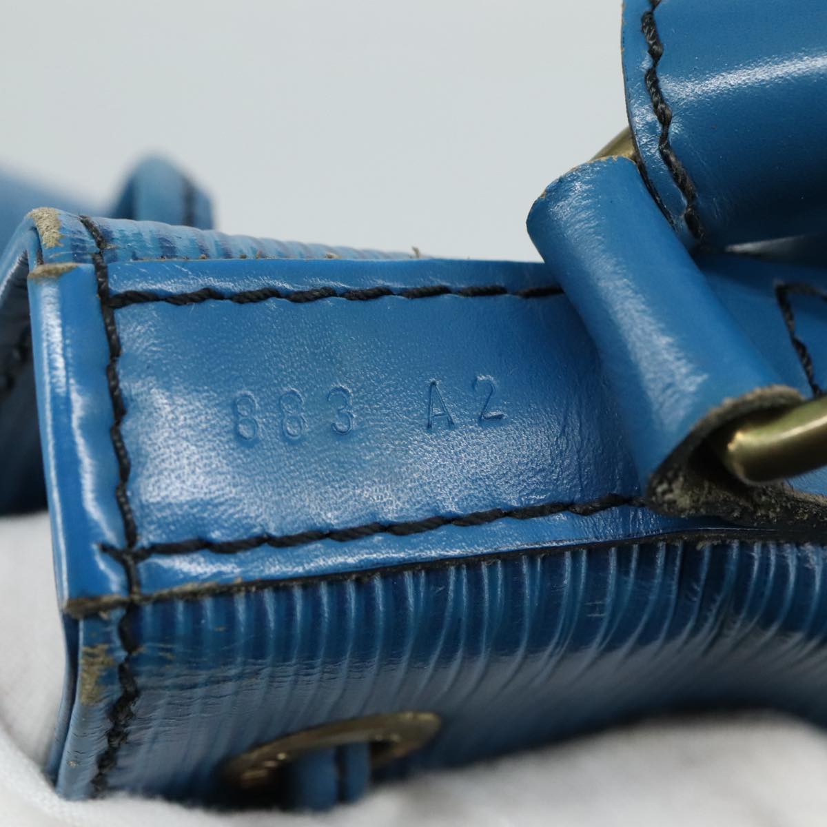 Louis Vuitton Noe Blue Leather Shoulder Bag