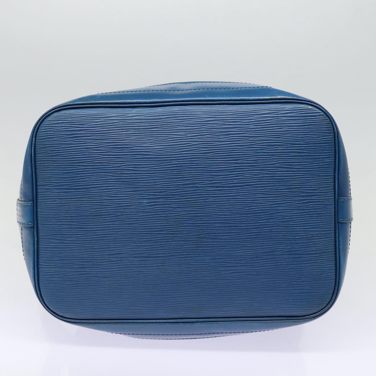 Louis Vuitton Noé Blue Leather Shoulder Bag