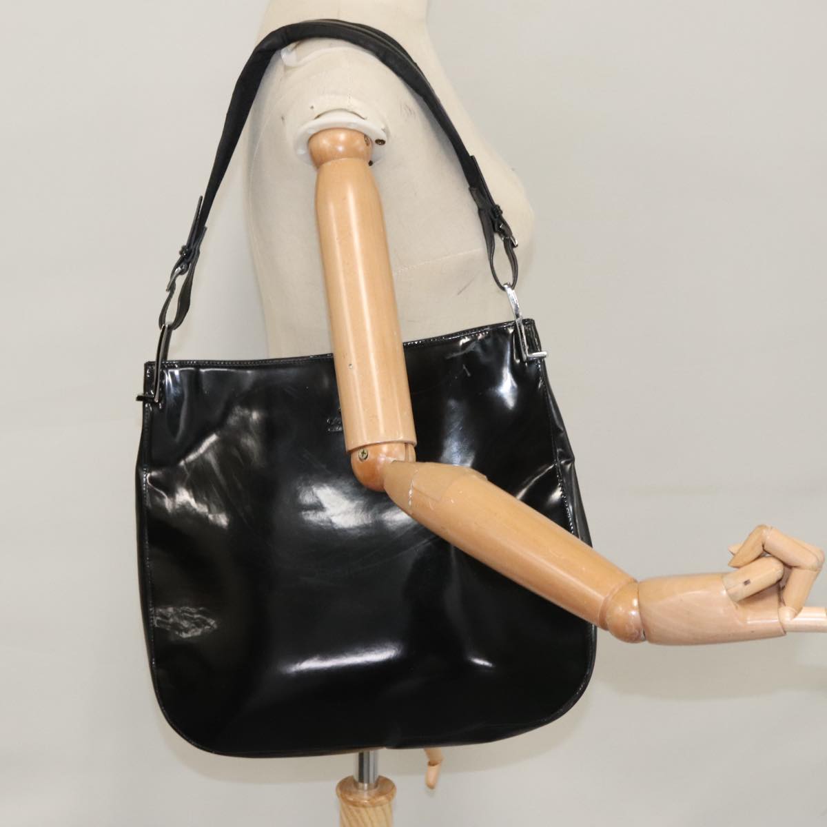 Gucci Black Patent Leather Shoulder Bag