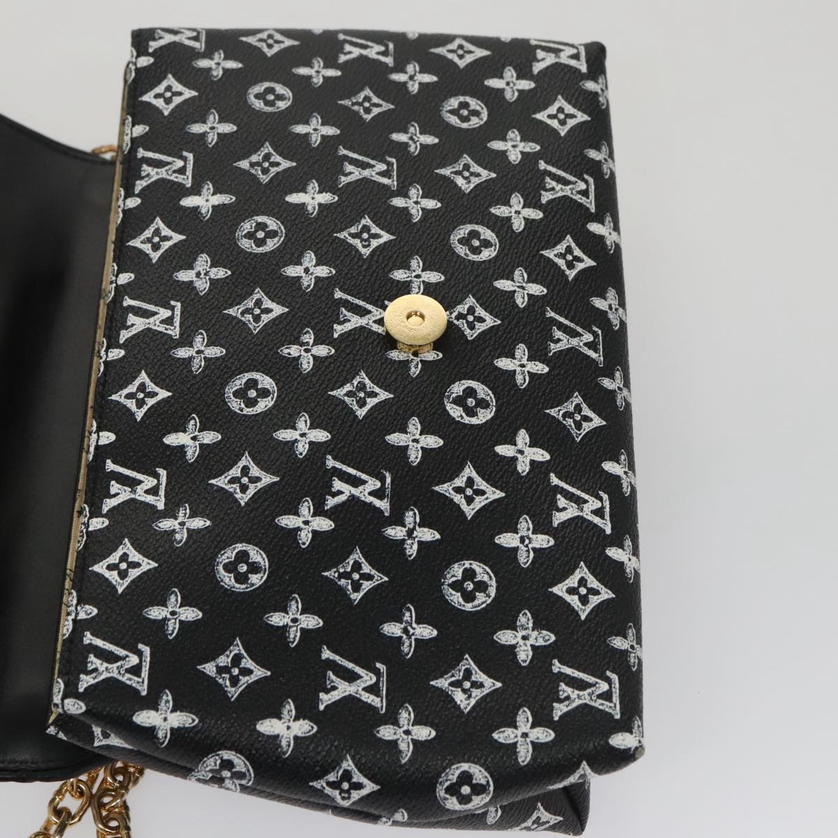 Louis Vuitton Black Canvas Shoulder Bag